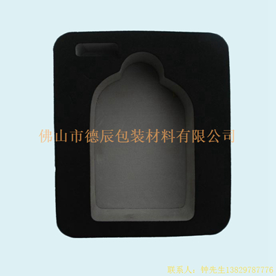 佛山是德辰包裝材料有限公司專業(yè)生產植絨海綿內托，海綿制品，歡迎來電咨詢。